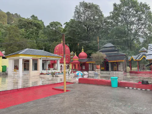 /images/dharmshala/dharamshala/dharamshal-temple.webp