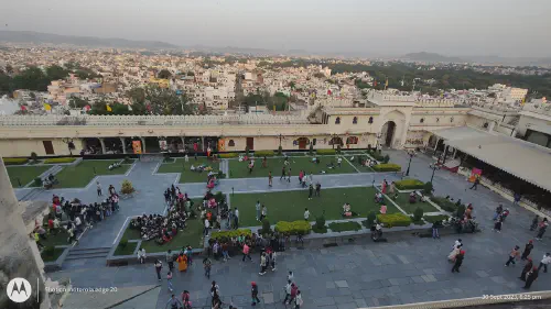 /images/udaipur/udaipur-hero.webp
